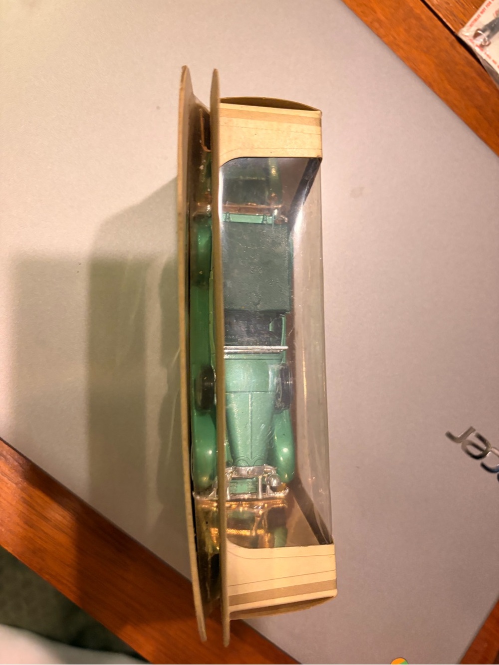 1930 MODEL J DUESENBERG matchbox
Die-Cast Classic Toy Car - Picture 4 of 7